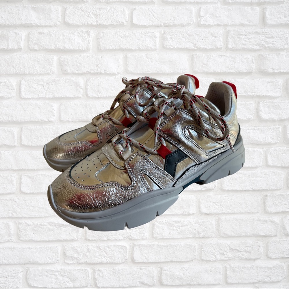 Isabel Marant Kindsay Two-Tone Sneakers.